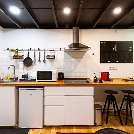 Modern Stylish @ Superb Location *