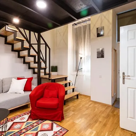 Modern Stylish @ Superb Location *