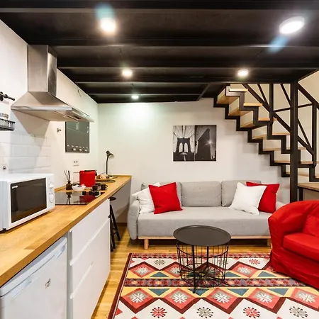 Modern Stylish @ Superb Location Budapešť