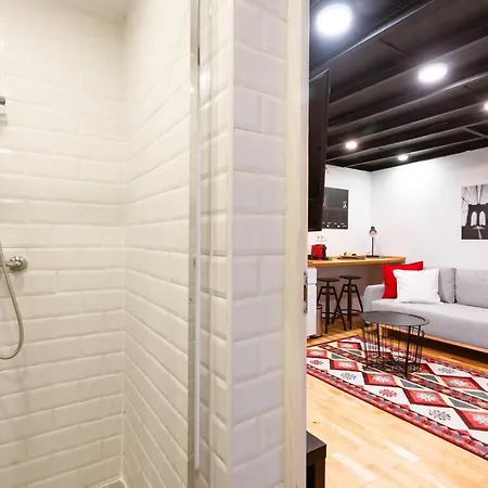 Modern Stylish @ Superb Location Budapešť