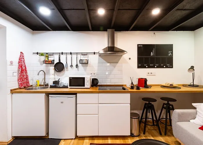 Modern Stylish @ Superb Location *