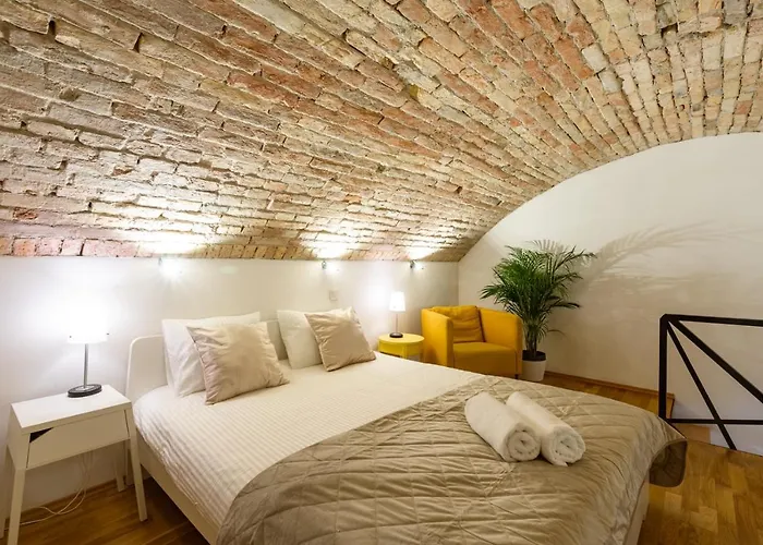 Modern Stylish @ Superb Location *